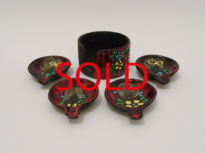 Nr. 2368
Rare vintage ashtray set with holder

[b]Studio pottery, Italy[/b]

Good vintage condition, no damage

Bowl H 6 cm x W 10 cm

Ashtrays H 2 cm x W 8 cm x D 11 cm

[url=https://kosai.be/gallery/contact.php?referer=index.php][img]https://kosai.be/gallery/varia/buy.jpg[/img][/url]

[img]https://www.kosai.be/images/2368.jpg[/img]


[img]https://www.kosai.be/images/2368_4.jpg[/img]


[img]https://www.kosai.be/images/2368_5.jpg[/img]


[img]https://www.kosai.be/images/2368_7.jpg[/img]


[img]https://www.kosai.be/images/2368_9.jpg[/img]


[img]https://www.kosai.be/images/2368_2lr.jpg[/img]


[url=https://kosai.be/gallery/contact.php?referer=index.php][img]https://kosai.be/gallery/varia/buy.jpg[/img][/url]


[url=https://kosai.be/gallery/displayimage.php?pid=122]Back to top[/url]
Keywords: Others